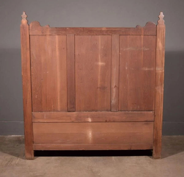 Vintage French Gothic Revival Oak Wood Bench/Settee/Chair Highly Carved