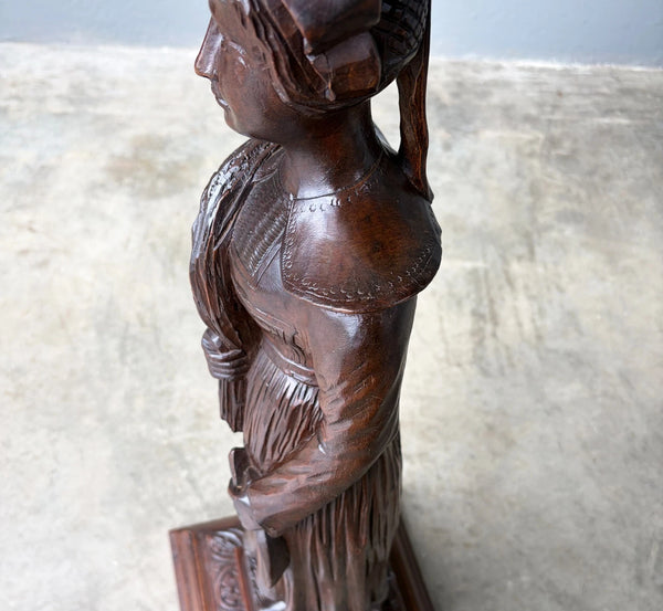 Antique French Breton Display Pedestal/Plant Stand or Pillar/Column in Chestnut