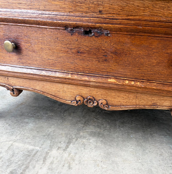 Antique French Louis XV Oak Dresser/Commode/Chest of Drawers Highly Carved