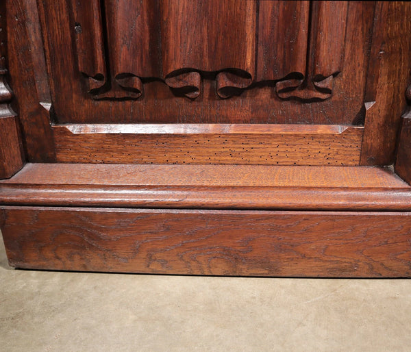 Antique French Gothic Chest/Trunk in Solid Oak Wood With Detailed Carvings