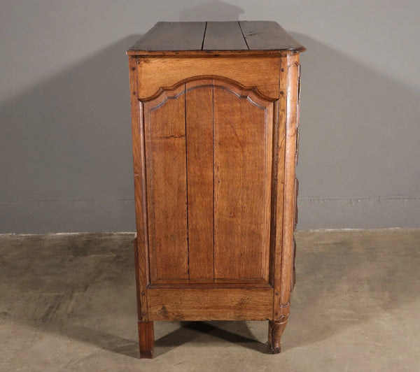 Antique French Louis XV Oak Dresser/Commode/Chest of Drawers Highly Carved