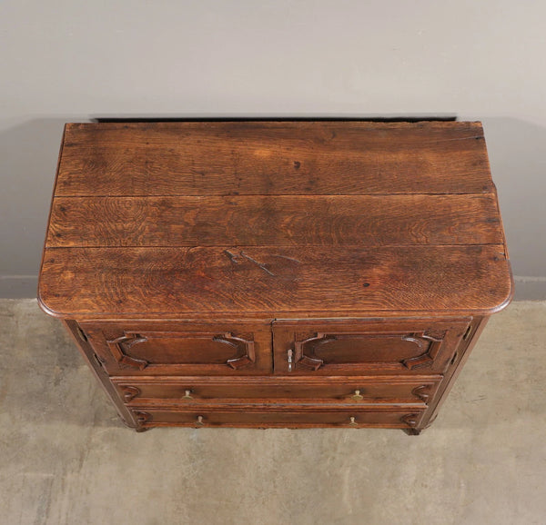 Antique French Louis XV Oak Dresser/Commode/Chest of Drawers Highly Carved