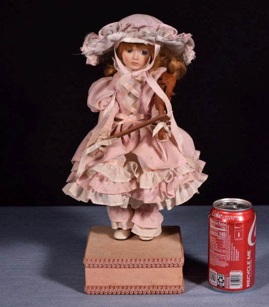 Porcelain Doll by Seymour Mann, Rare Automated Music Box #383