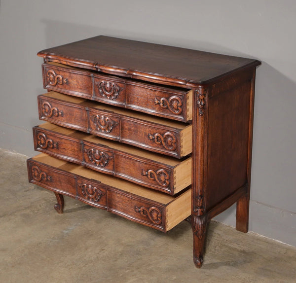 Antique French Louis XV Oak Dresser/ Commode/ Chest of Drawers Highly Carved