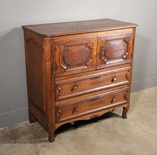 Antique French Louis XV Oak Dresser/Commode/Chest of Drawers Highly Carved