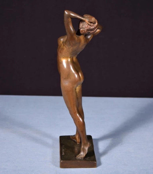 Antique French Nude Bronze Sculpture of a Woman by R.C. Ireland (1882-1921)