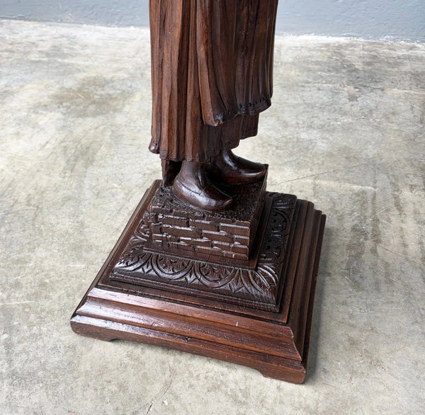 Antique French Breton Display Pedestal/Plant Stand or Pillar/Column in Chestnut