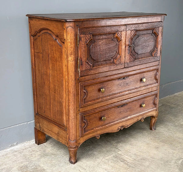 Antique French Louis XV Oak Dresser/Commode/Chest of Drawers Highly Carved