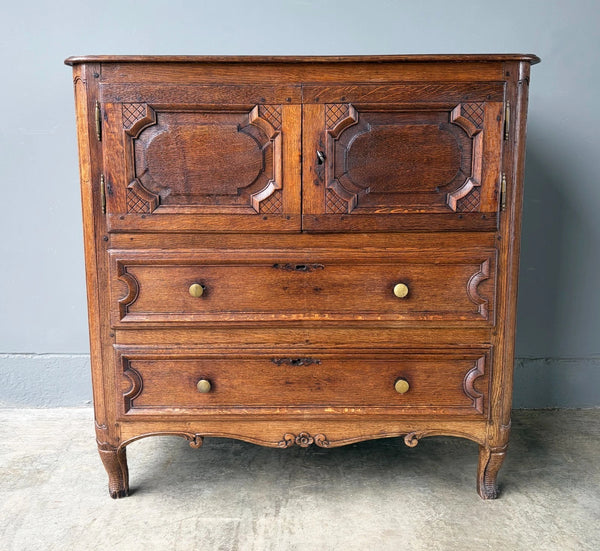 Antique French Louis XV Oak Dresser/Commode/Chest of Drawers Highly Carved