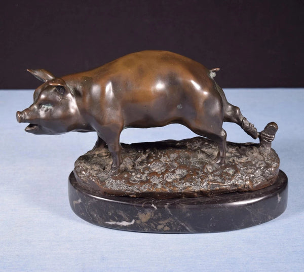 Antique French Bronze Sculpture of a Pig by Léopold Savine 1861-1934